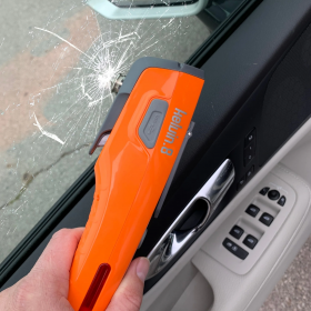 Kelvin 8 Unealta multifunctionala pentru situatii de urgenta auto